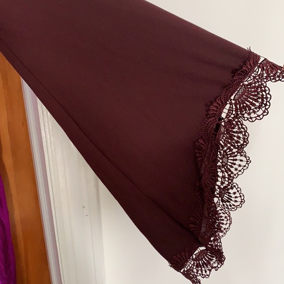 ASTR red burgundy Shift Dress Lace Long Sleeve - Picture 3 of 5